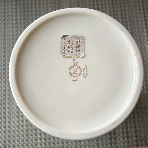 **LAST CHANCE **NWT! VINTAGE LENOX Autumn Leaf Vase - Picture 5 of 5